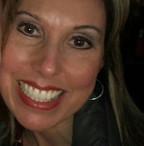 Meet your Posher, Saundra